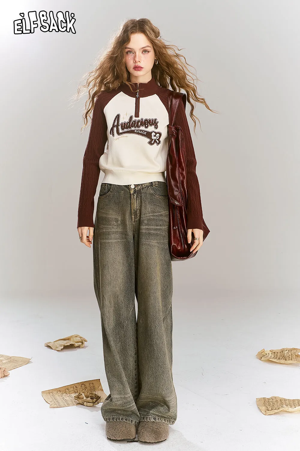 ELFSACK 2024 Winter New Arrivals Slim, soft and sticky short contrast color raglan letter zipper sweater for women