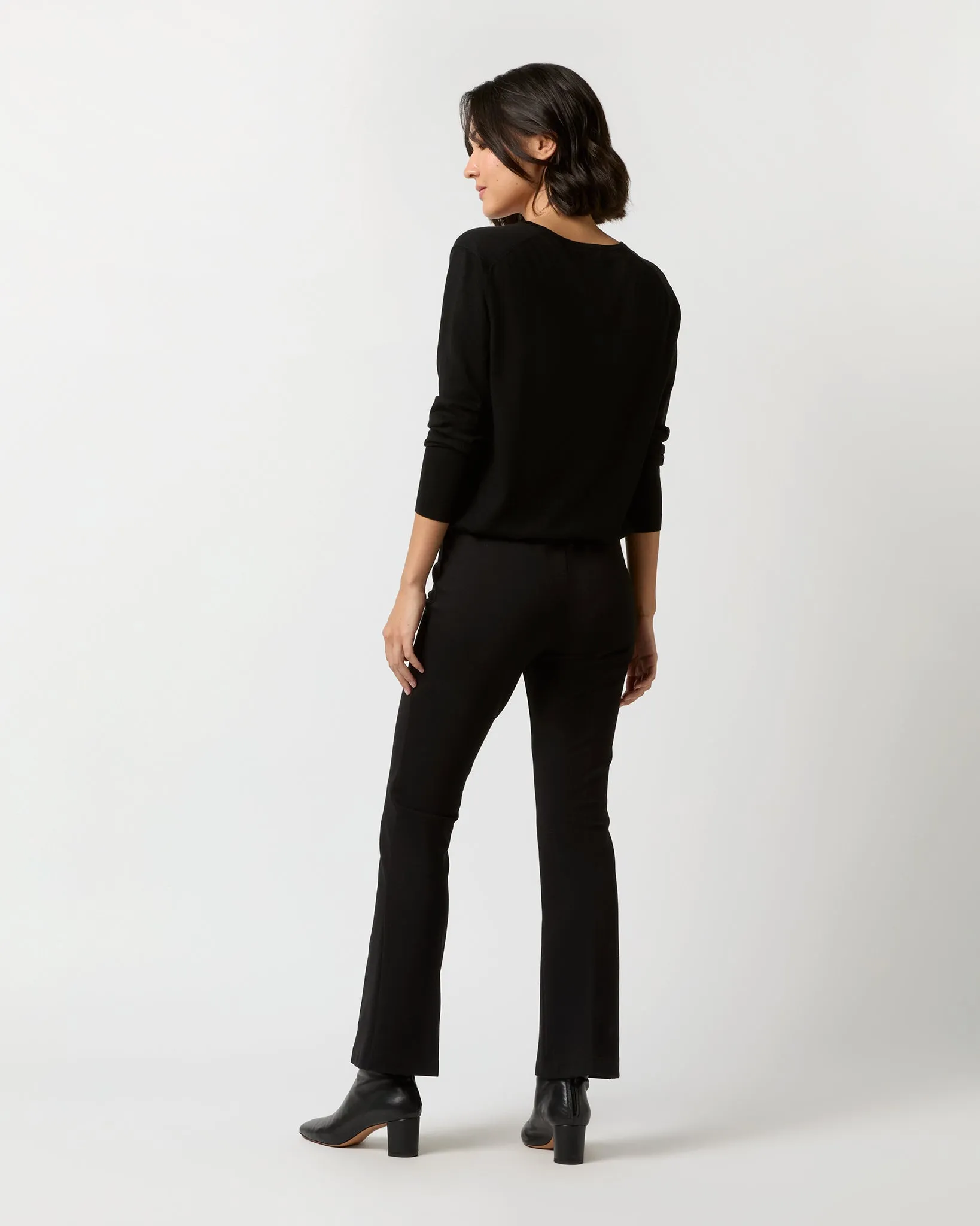 Kate V-Neck Sweater in Black Escorial Wool